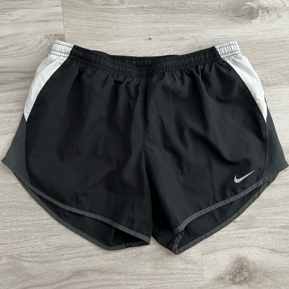 Nike dri-fit running shorts - Picture 1 of 5